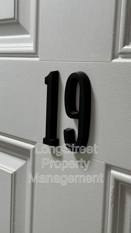 Photo - 915 SW Adams Ave Unit 19