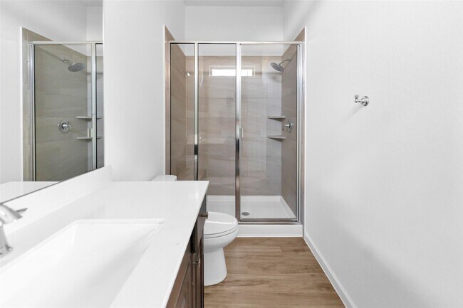 Photo - 1426 Northwood Blf Ln