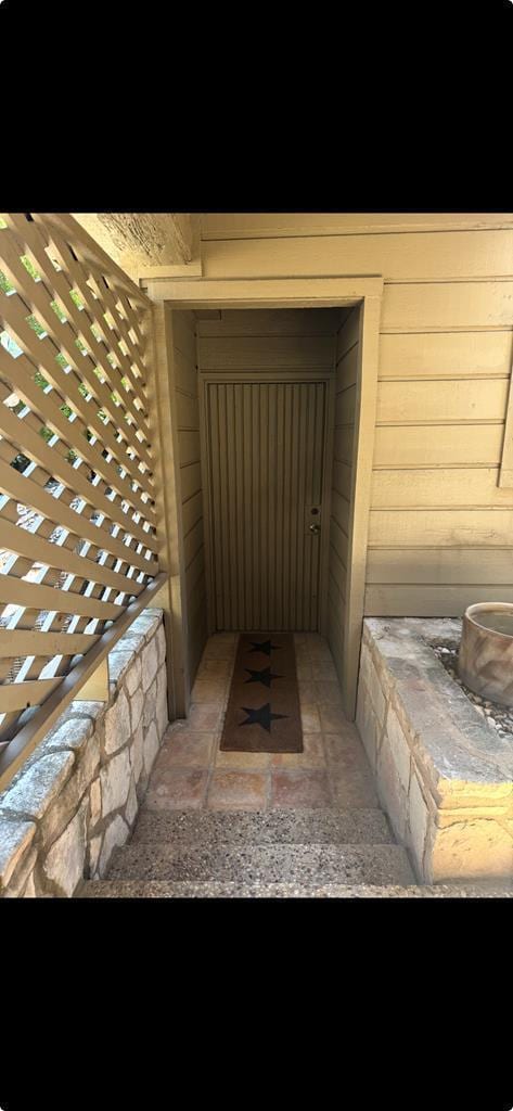 Photo - 302 Riverhill Blvd