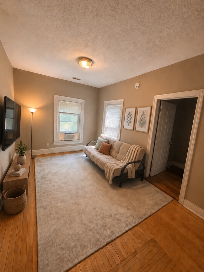 Photo - 282 W Harrison Ave Unit 3