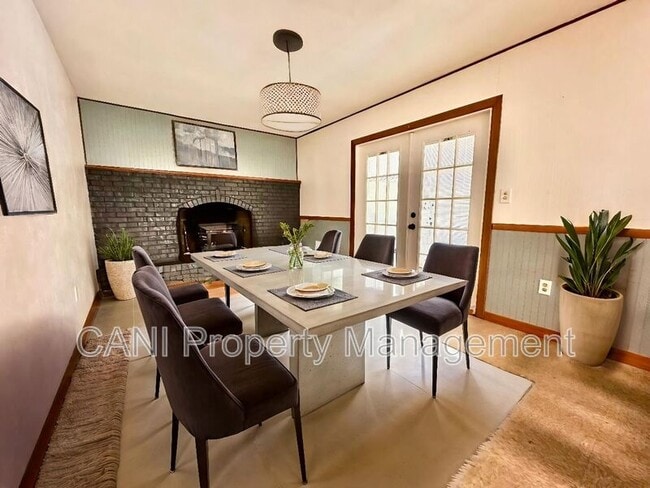 Photo - 575 E Compton Ct