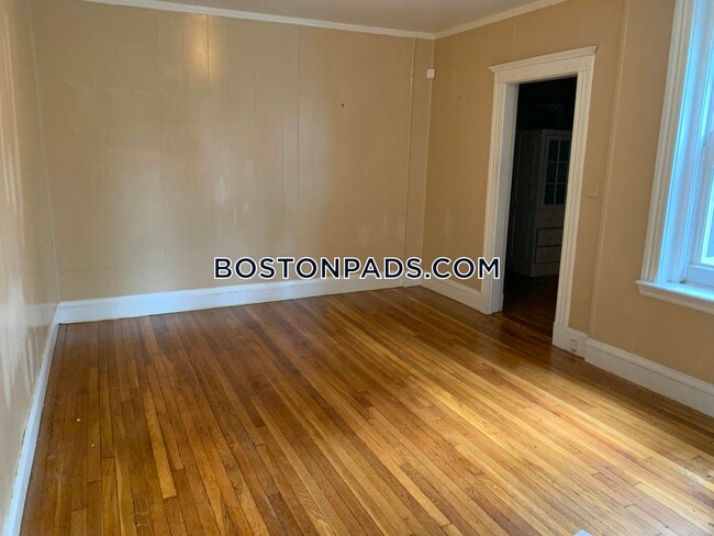 Building Photo - 28 Quint Ave Unit 16 Rental