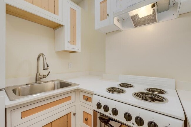 Photo - 89 W Simpson St