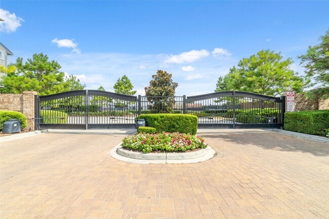 Building Photo - 4011 Centre Valley Ln