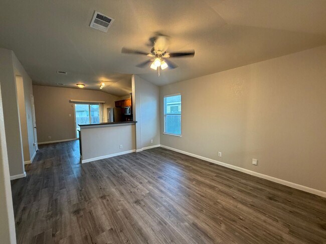 Photo - Lovely 3/2 in Gardens of Ranch Estates, NBTX