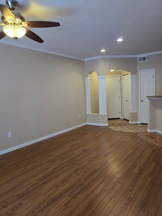 Photo - Charming 1-Bedroom 1-Bath Condo in Biltmore Area Unidad 222