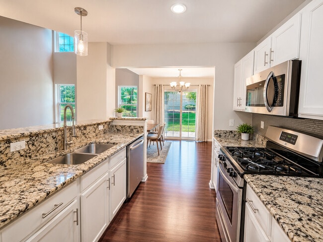 Photo - 2338 Stoughton Cir