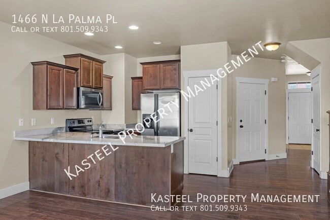 Photo - 1466 La Palma Pl