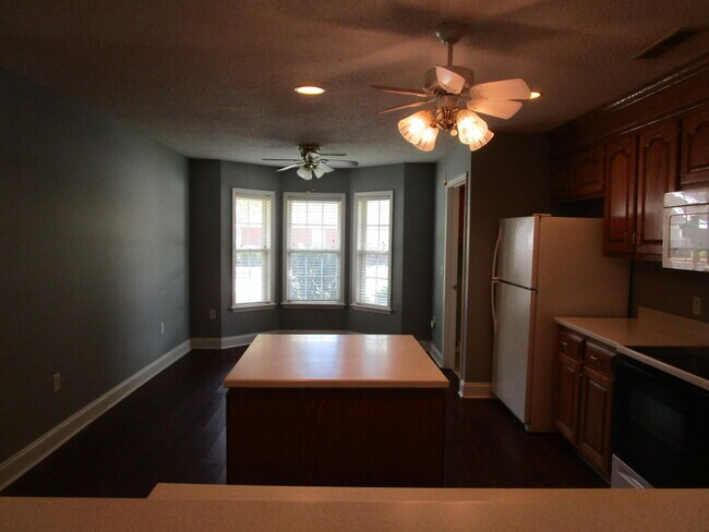 Photo - 601 Brushwood Dr