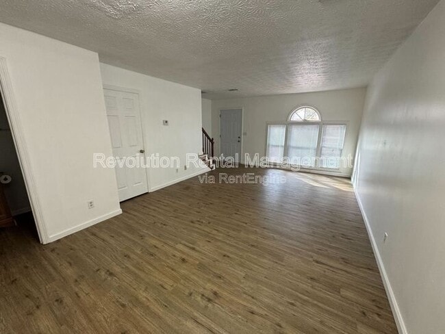 Photo - 1305 Sweet Pine Dr