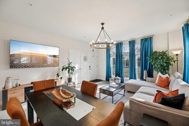 Photo - 10960 Presidential Pkwy