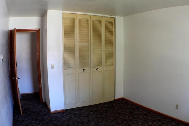 Bedroom - Main Street Apartments