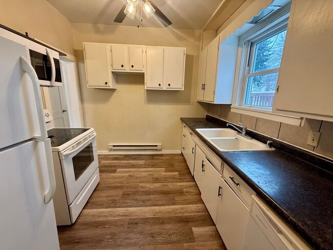 Photo - 1130 Prospect Ave Unidad Lower