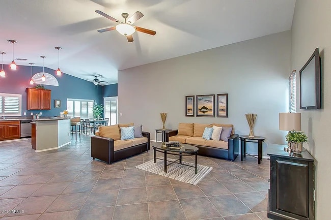 Photo - 44189 W Pioneer Rd