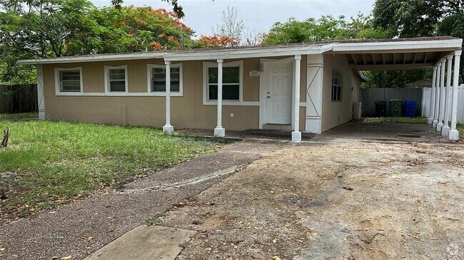 Building Photo - 1525 NW 18th Ave Rental