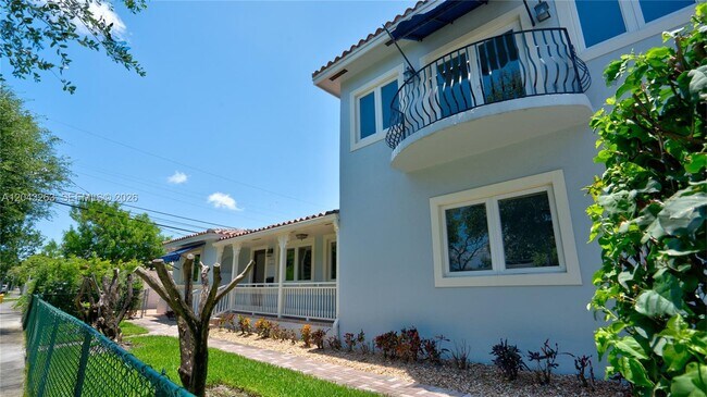 Photo - 500 SW 51st Ct