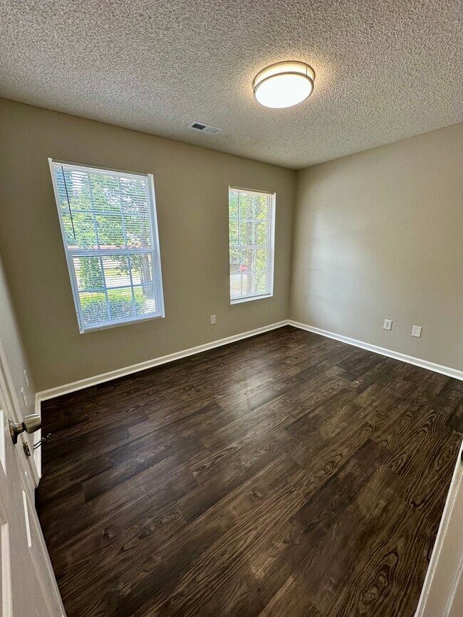 Photo - 208 Sunnyside Dr Unit 208