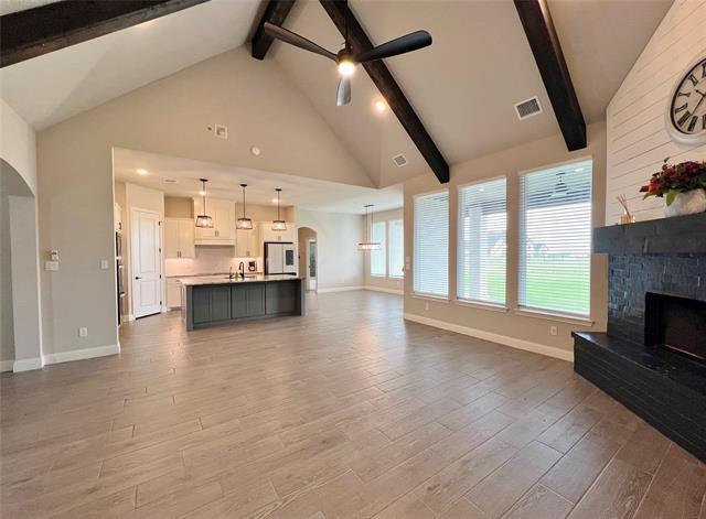 Photo - 252 Harvard Ln