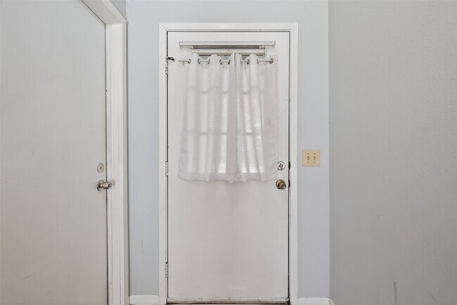 Photo - 4402 Misty Mill