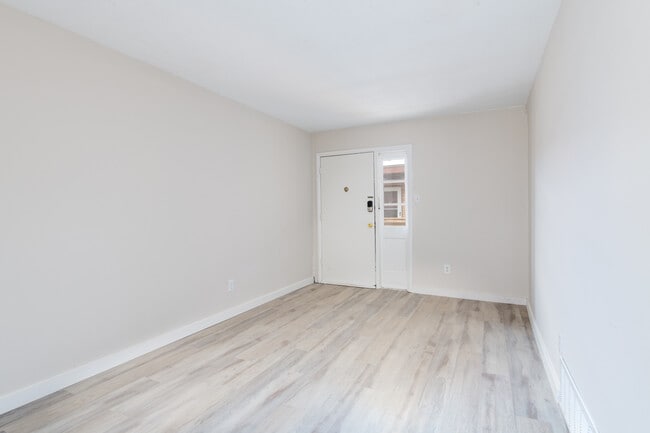 Forest Creek Apartments