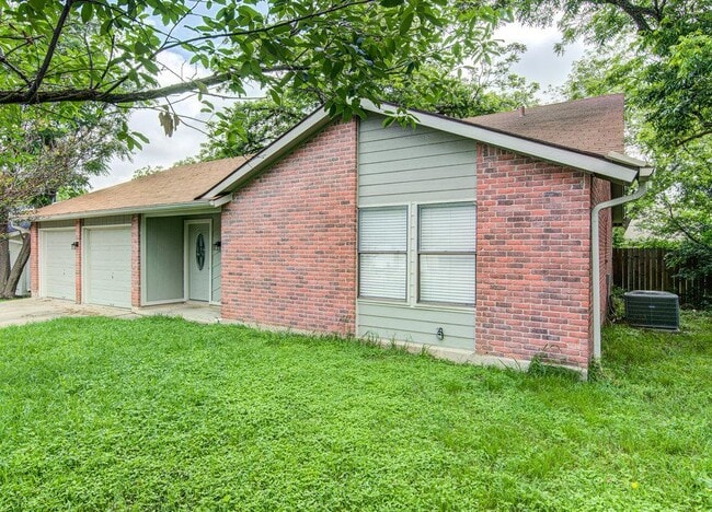 12111 Missel Thrush Ct
