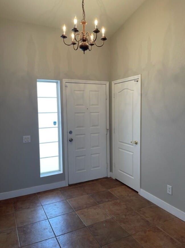 Photo - 4334 Yorkwood Dr