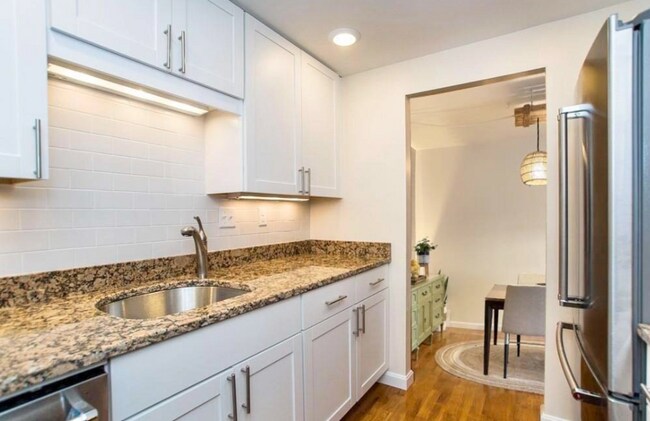 Photo - 50-56 Broadlawn Park Unit 110