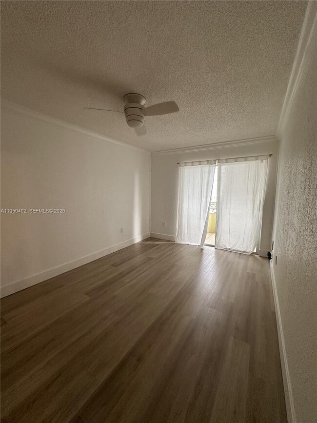 Photo - 10795 SW 108th Ave Unit 304