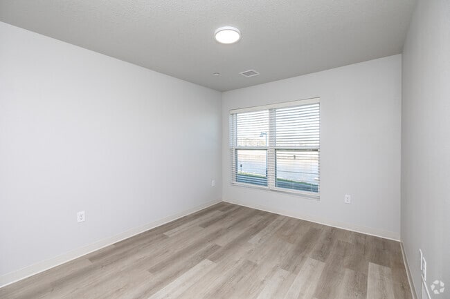 3BR, 2BA - 1,185SF - Primary Bedroom