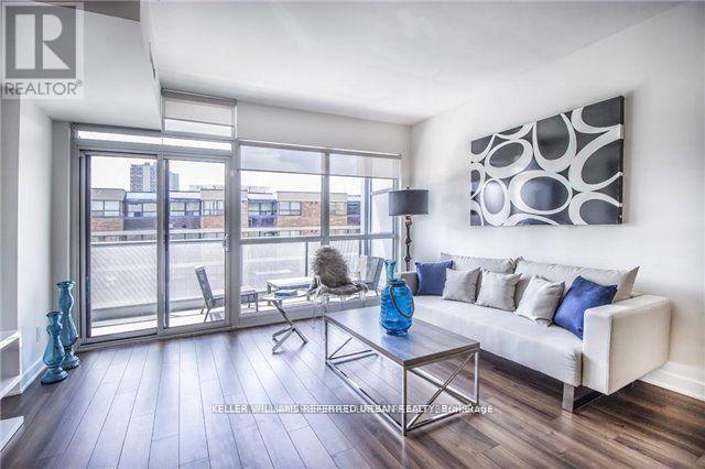 Photo - 210 Simcoe St Unité 804