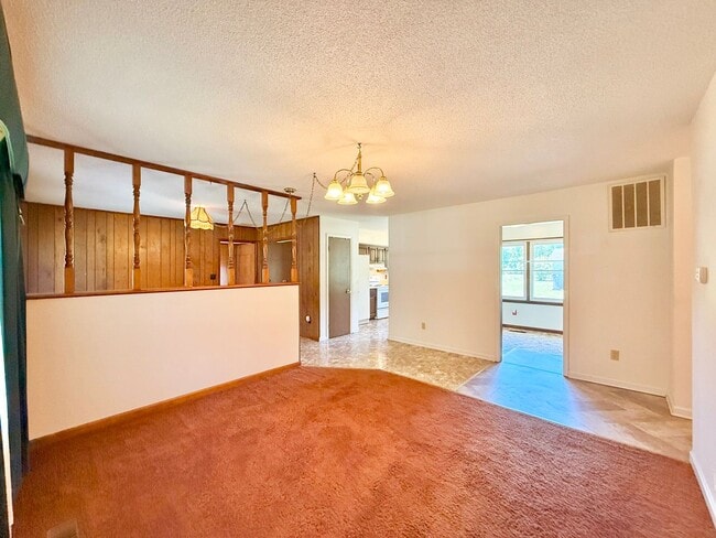 Photo - Charming 3 Bedroom Home for Rent!