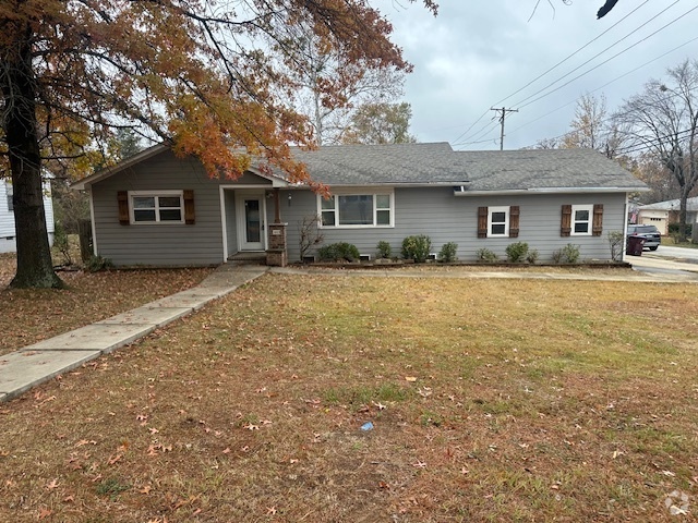 Building Photo - 3019 Independence St Rental