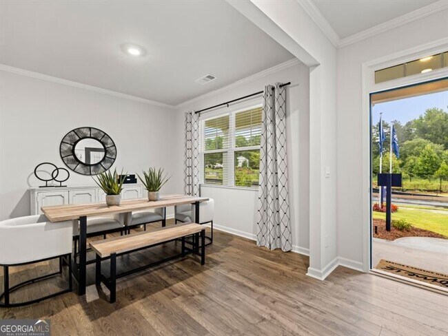 Photo - 279 Belmont Dr