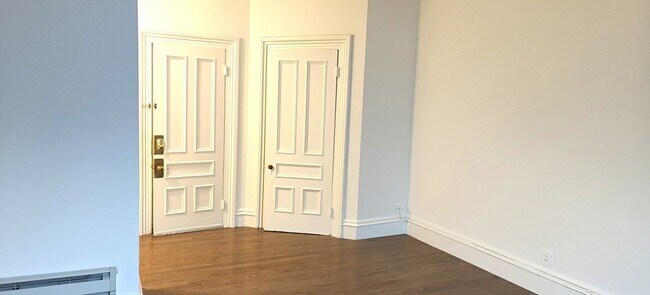 Photo - 387 Beacon St Unit 4