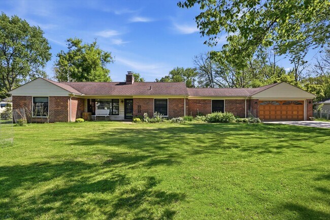 Photo - 16195 Madoline St