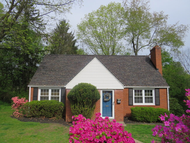 Photo - 101 Harbeth Dr House
