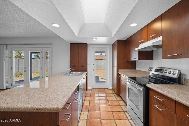 Photo - 1664 E Del Rio Dr
