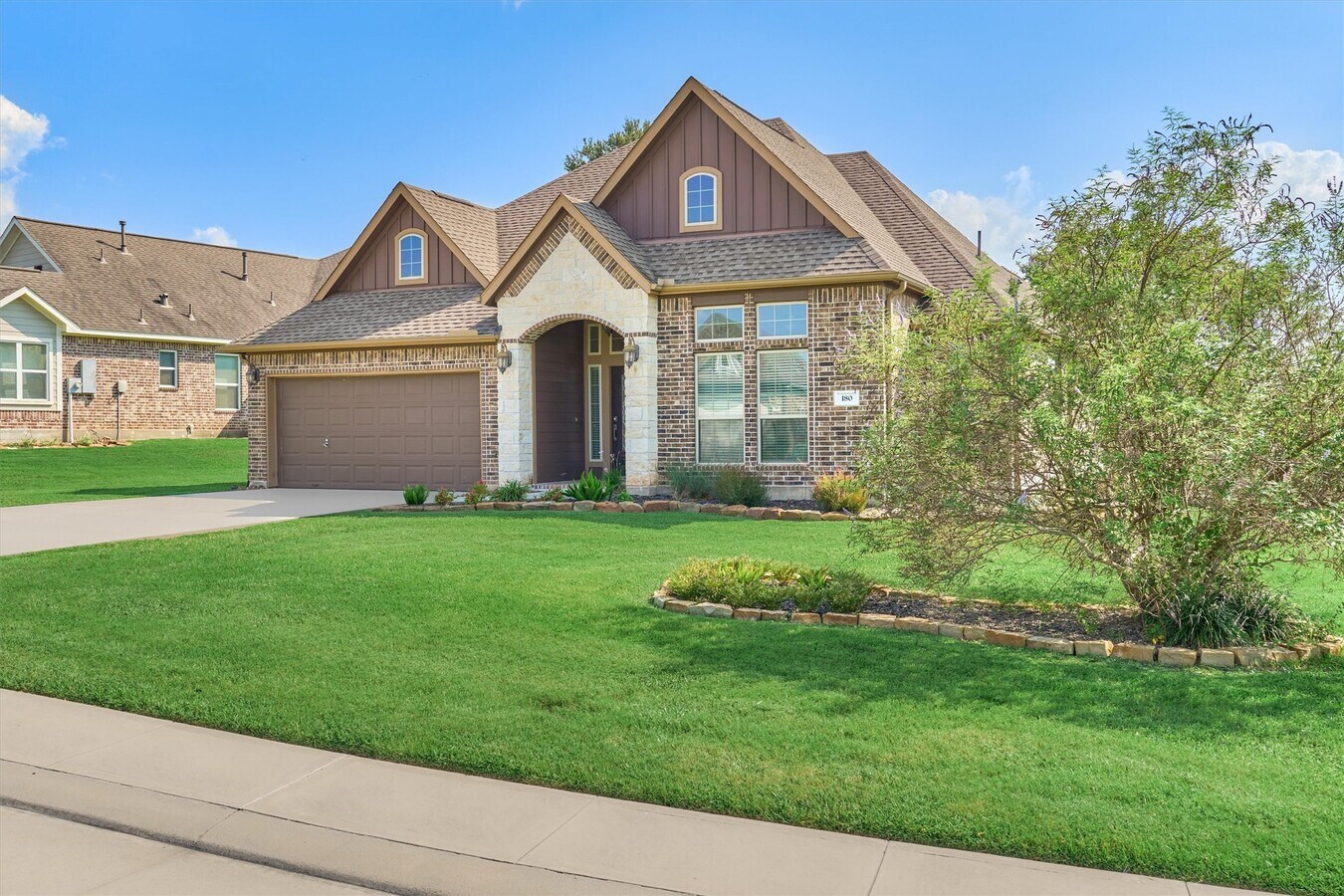 Photo - 180 Racetrack Ln