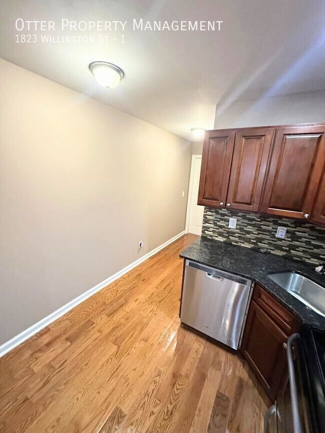 Photo - 1823 Willington St Unit 1