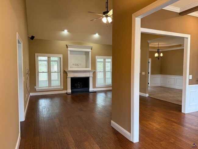 Photo - 104 Montview Way