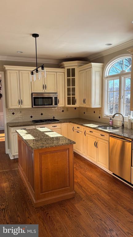 Photo - 15 Highgate Ln