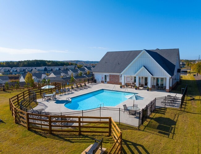 Building Photo - Covey Homes Dawson Ridge