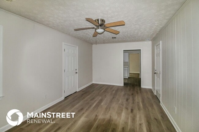 Photo - 6215 Stimson Way