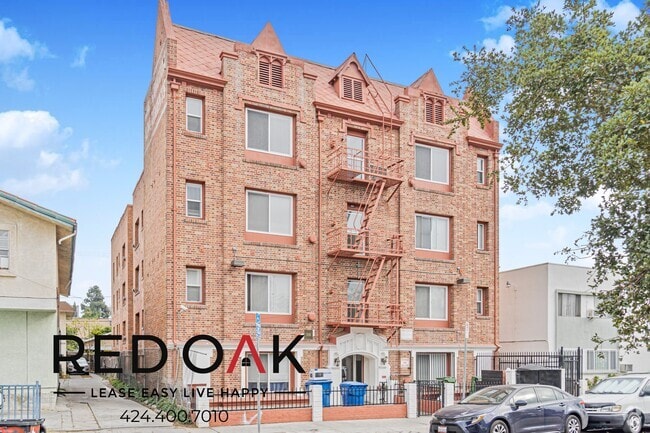 Building Photo - 516 N Harvard Blvd Unit 301 Rental