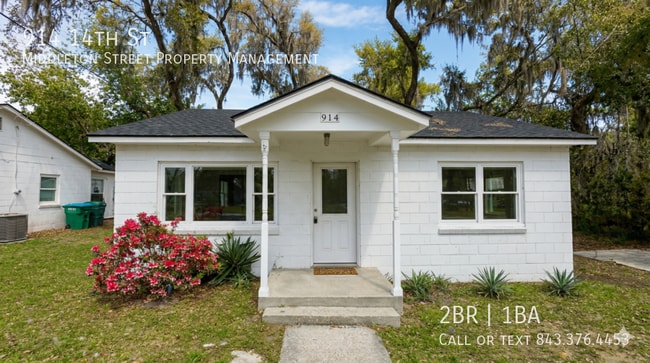 Building Photo - 914 14th St