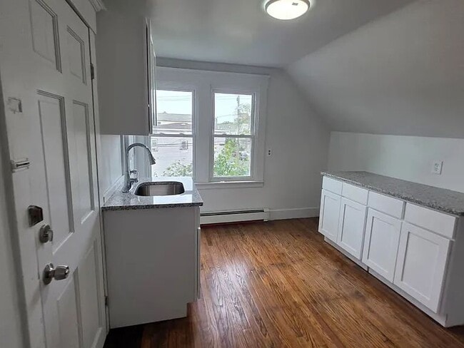 Photo - 69 Frank St Unit #3