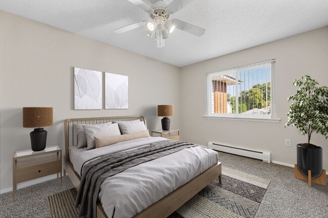 Diamond - 3 Bed / 2 Bath - 1,016 Sq.Ft.