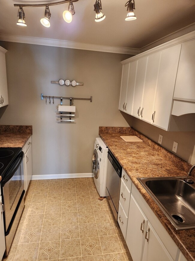 Photo - 2116 Hobbs Rd Unit Hobbs House