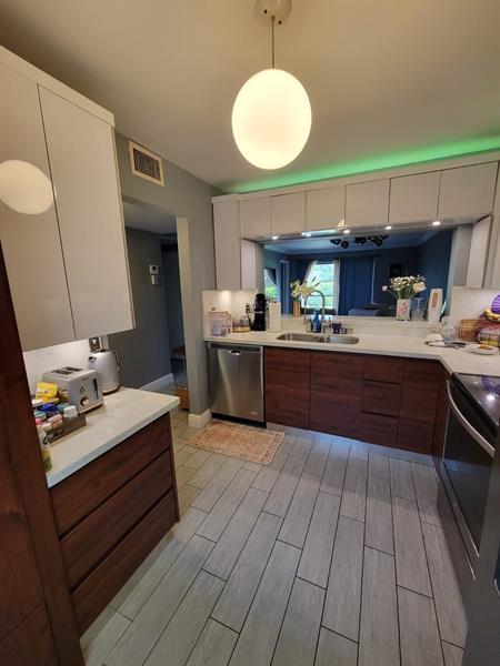 Photo - 22100 Palms Way Unidad 105 Rental