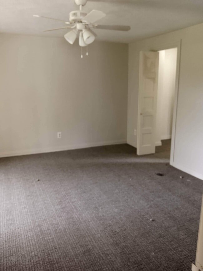 Photo - 1916 Las Palmas Dr